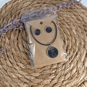 Colgante y pendientes ateez